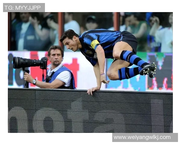 昔日米兰德比,巨星璀璨,绿茵传奇永不落幕 昔日米兰德比,巨星璀璨,绿茵传奇永不落幕